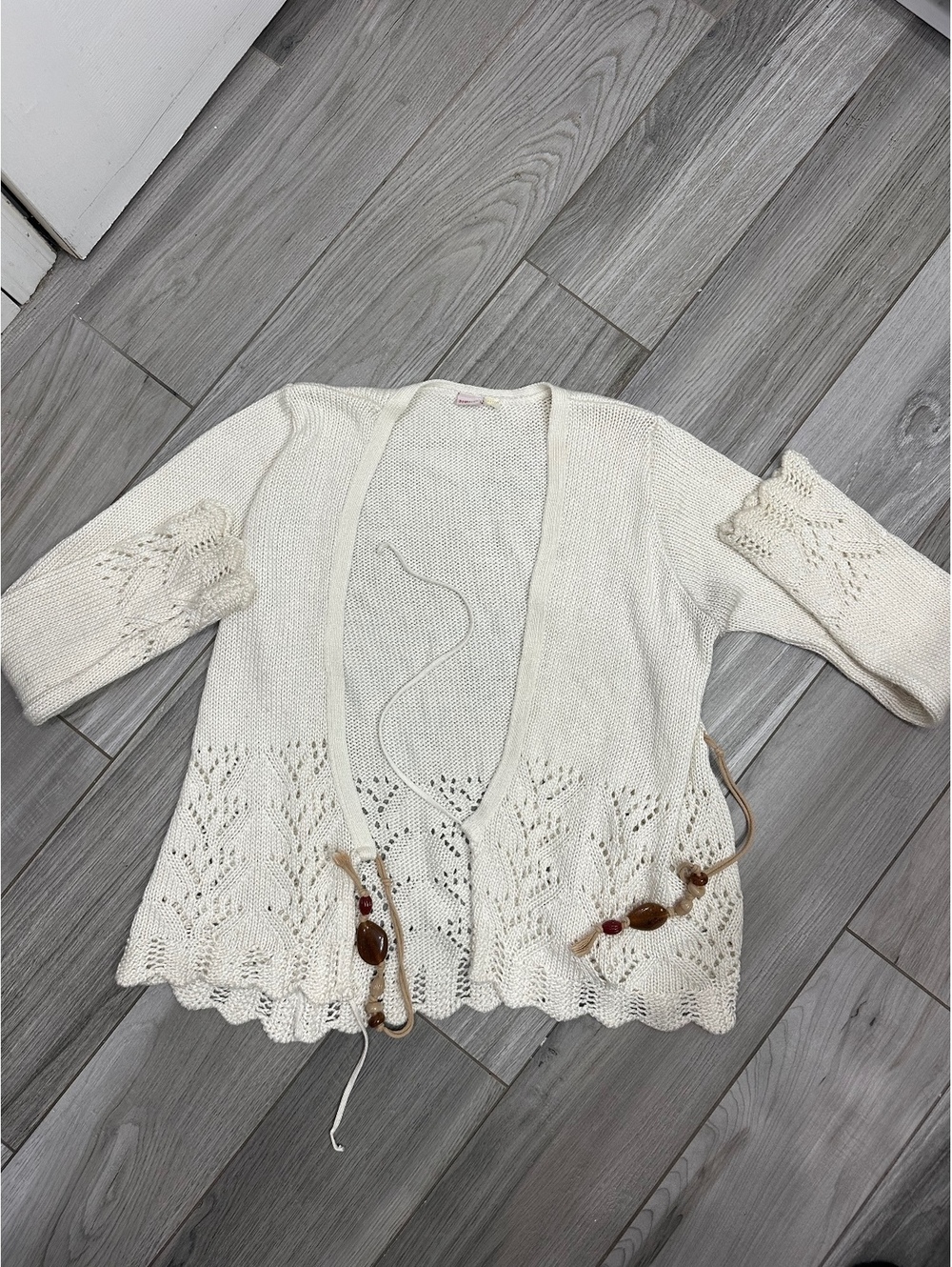 Y2K 3 Suisses Cream Acrylic Knit Cardigan with Beaded Ties